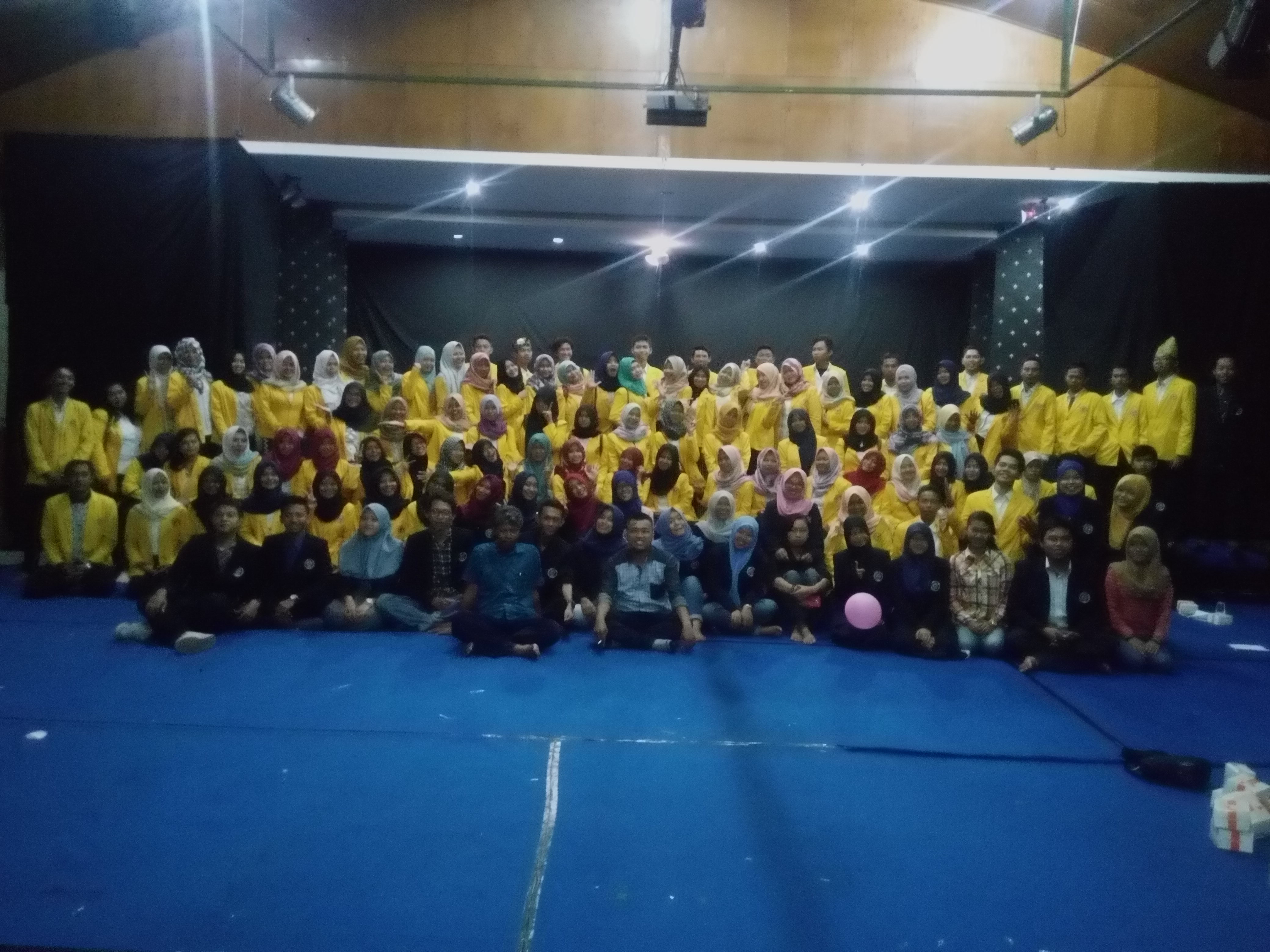 STUDI BANDING BERBASIS KARYA UM DAN UNIVERSITAS LAMBUNG MANGKURAT