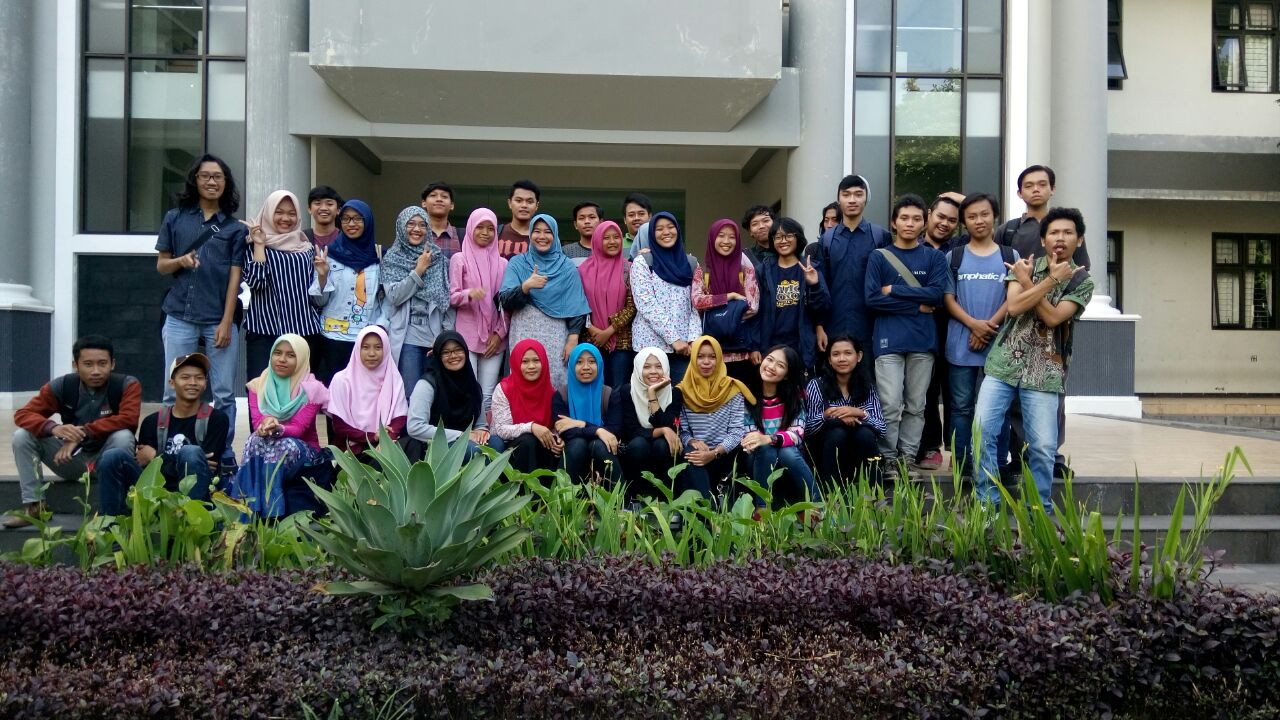 Kunjungan Mahasiswa S1 Illmu Perpustakaan