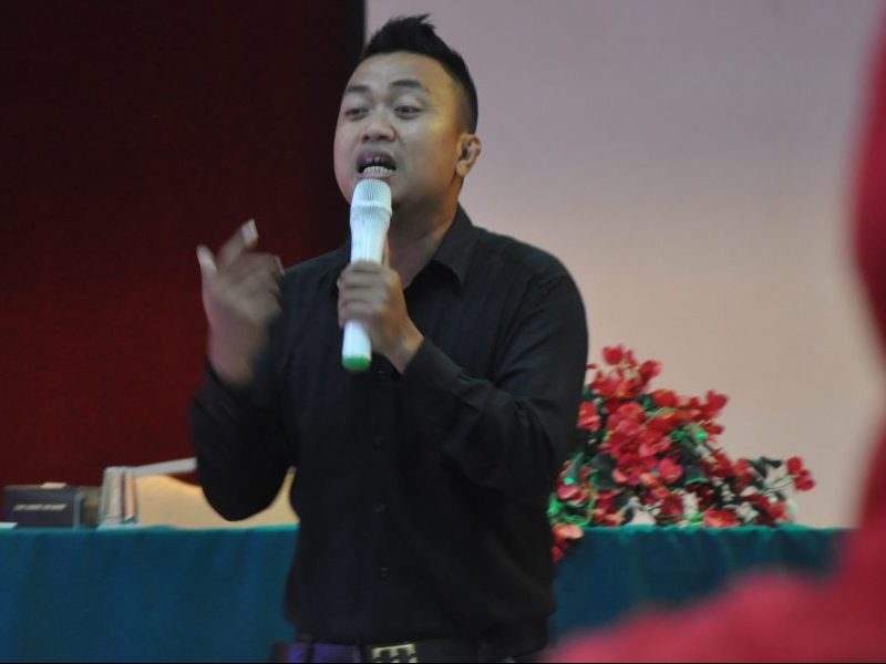 LABORATORIUM DRAMA RAYAKAN HARI TEATER DENGAN WORKSHOP SENI PERAN BERSAMA GURU MTs SE KAB. NGANJUK