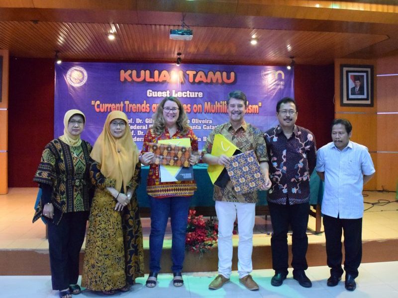 Kuliah Tamu: Bahas Isu Multilingualisme