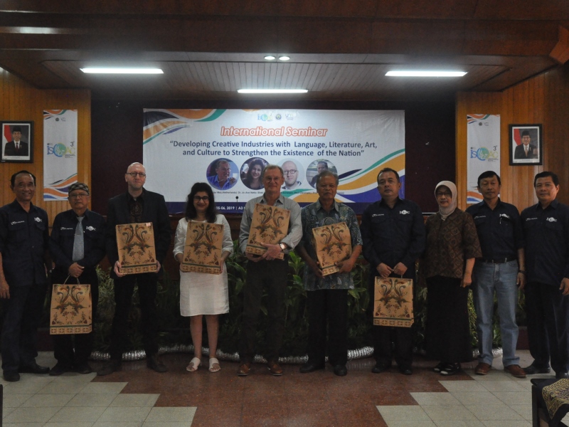 3rd ISLLAC 2019, Mendorong Pengembangan Industri Kreatif dengan Bahasa, Sastra, Seni, dan Budaya