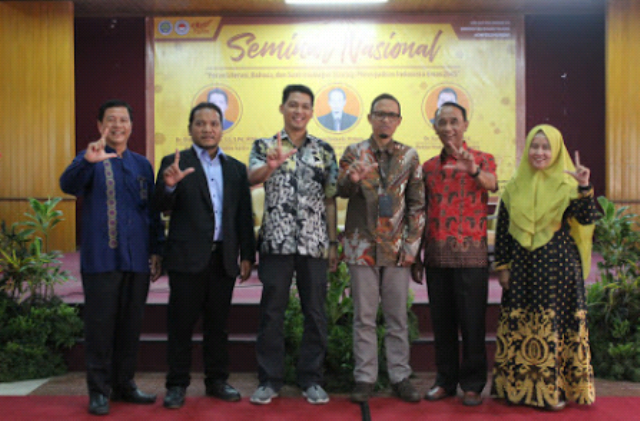 Peran Literasi, Bahasa dan Sastra Sebagai Strategi Indonesia Emas 2045