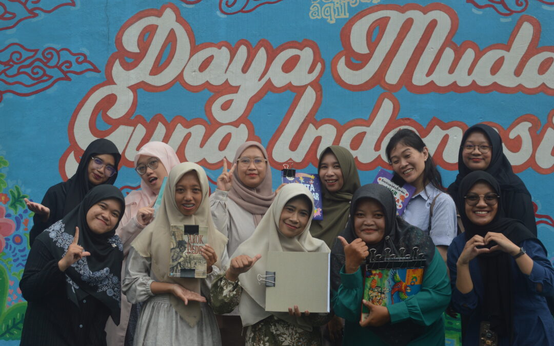 Pelatihan Preservasi Buku Anak di RBA Malang Ajak Keluarga Rawat Literasi